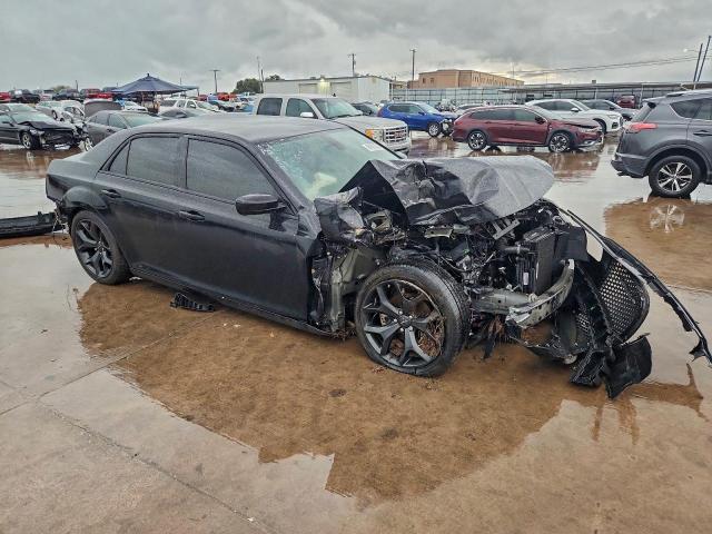Chrysler 300 Touring Image 6
