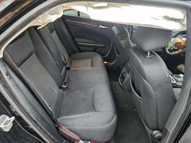 Chrysler 300 Touring Image 13