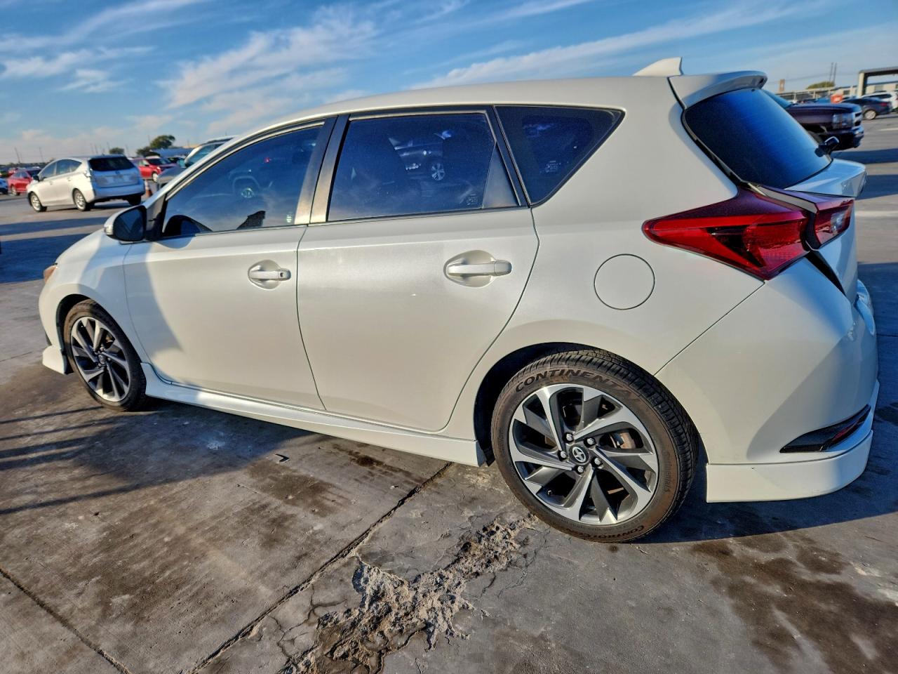 Toyota Scion Image 4