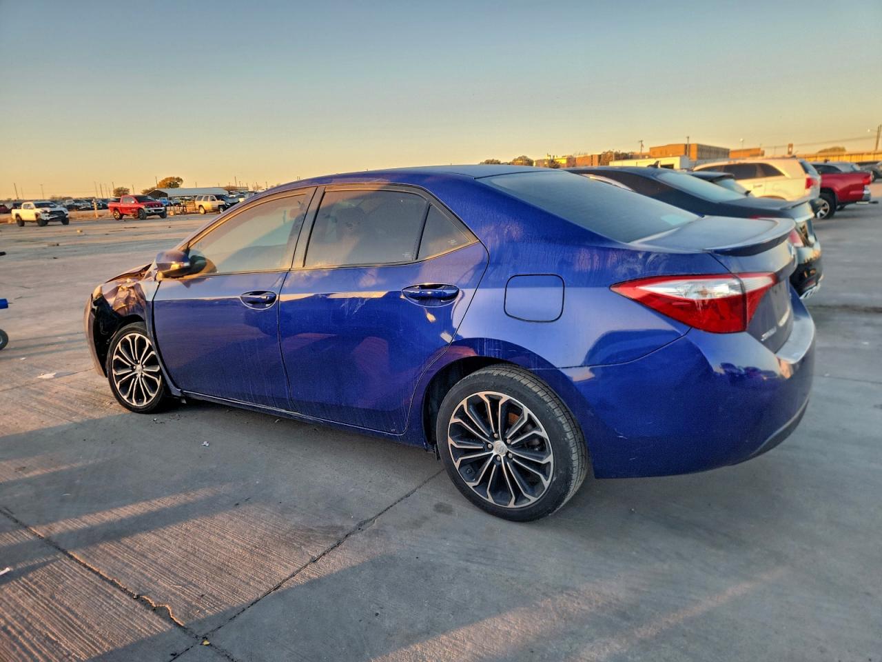 Toyota Corolla L Image 10