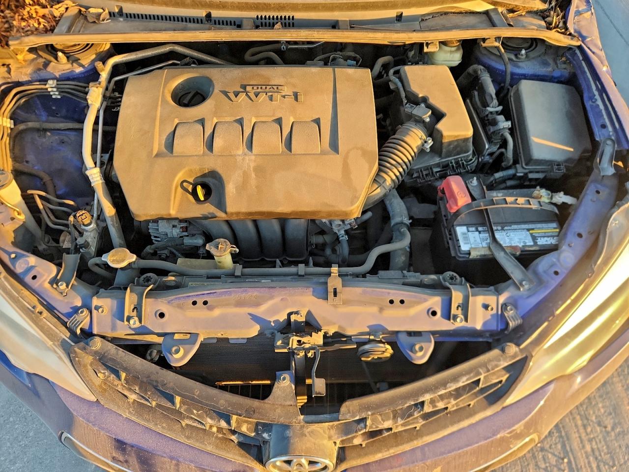 Toyota Corolla L Image 2