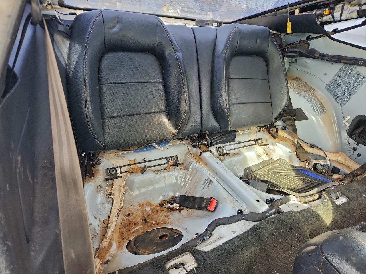 Ford Mustang Image 10