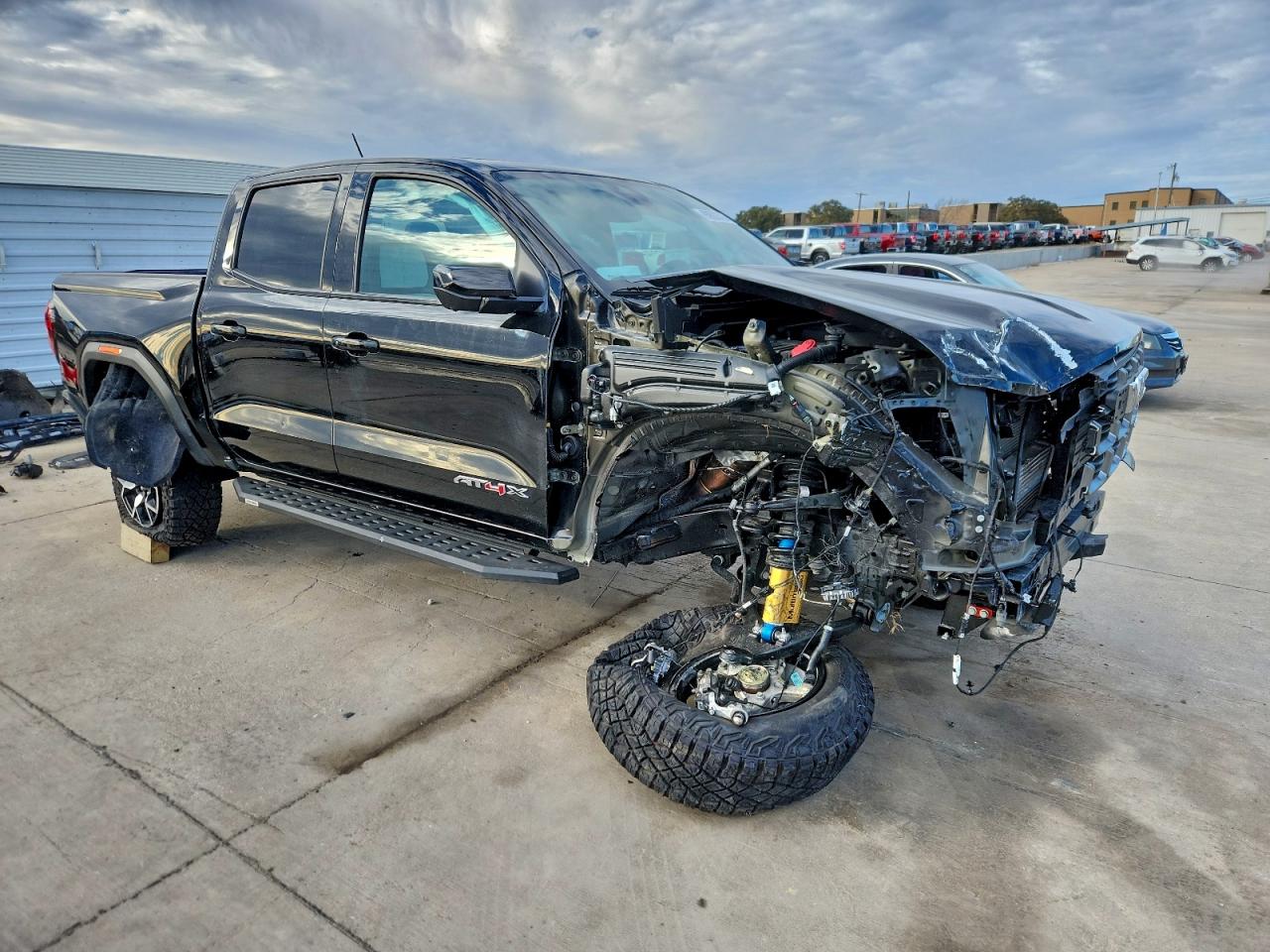 GMC Canyon At4x Image 13