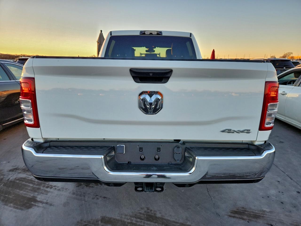 Ram 2500 Tradesman Image 5