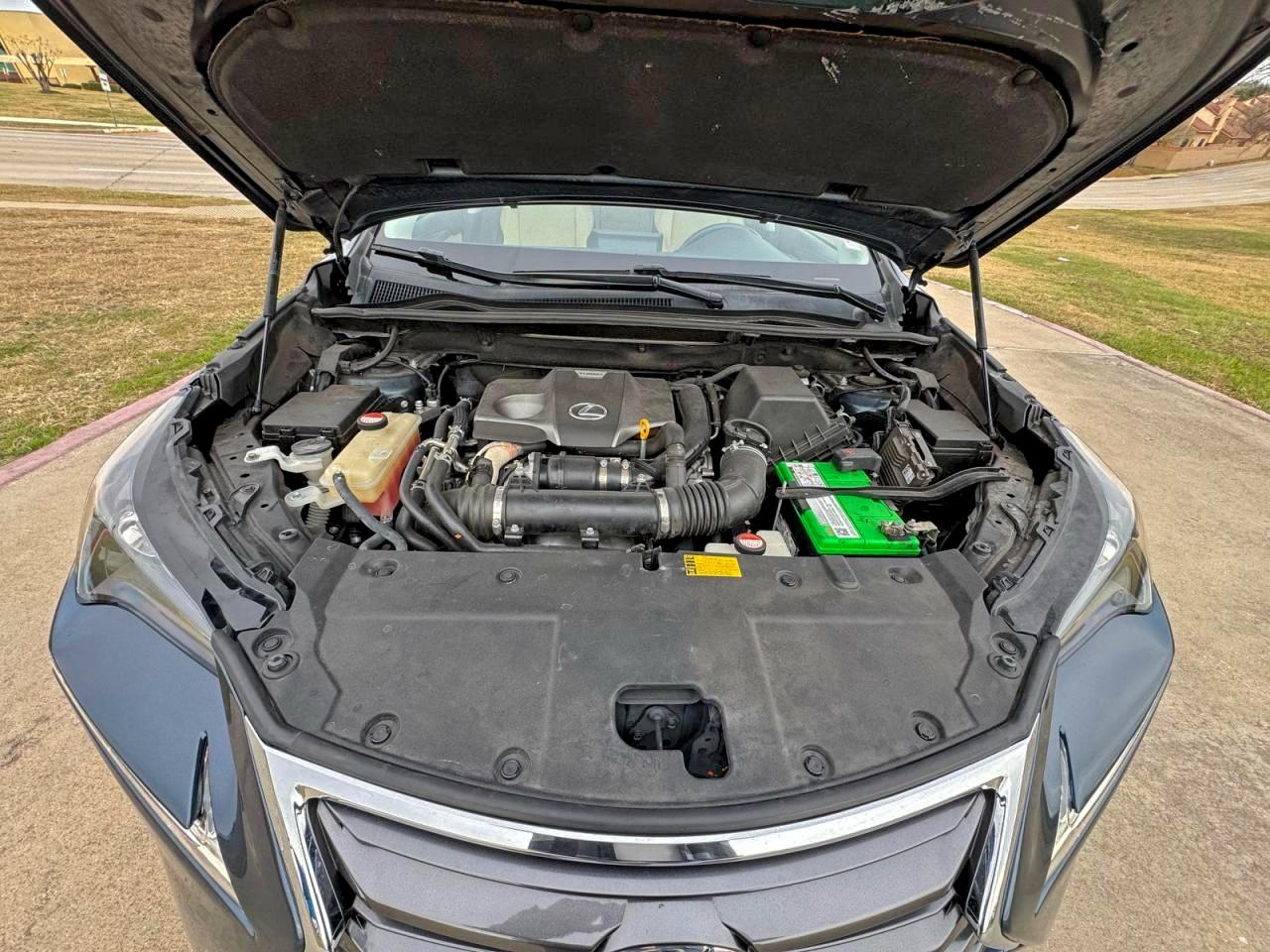 Lexus NX 200t Image 10