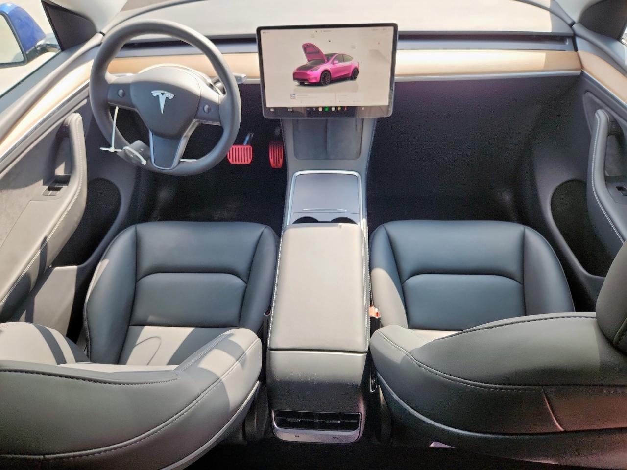 Tesla Model Y Image 7