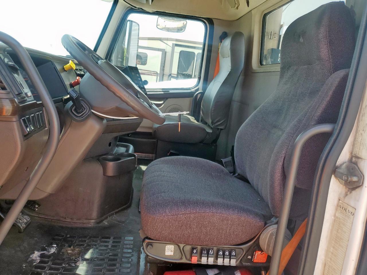 Volvo Vn Vnl Image 8