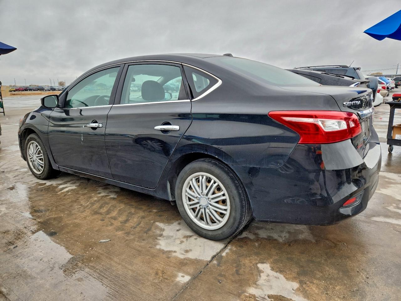 Nissan Sentra S Image 7