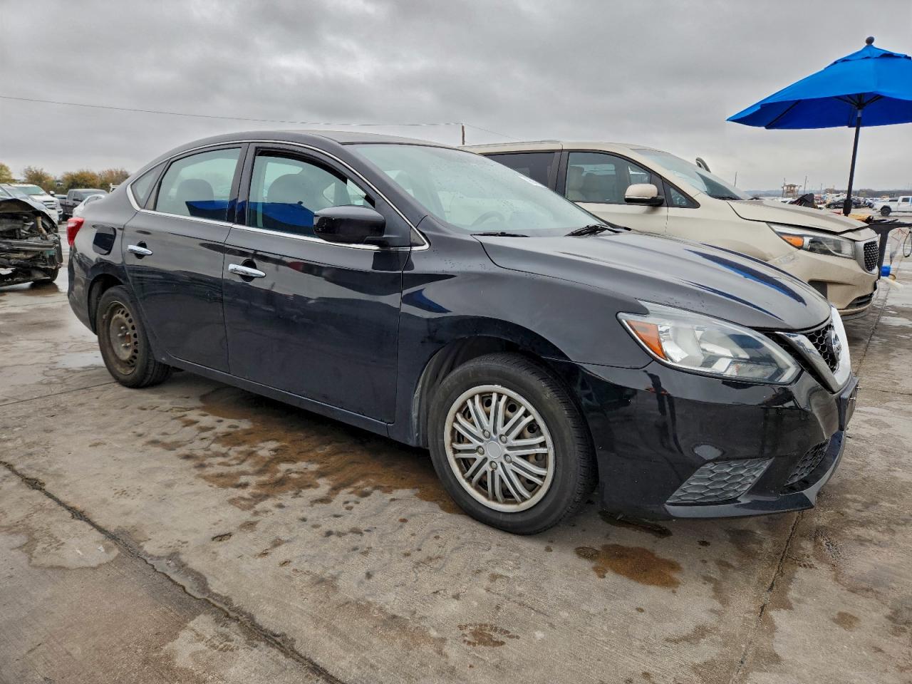 Nissan Sentra S Image 4