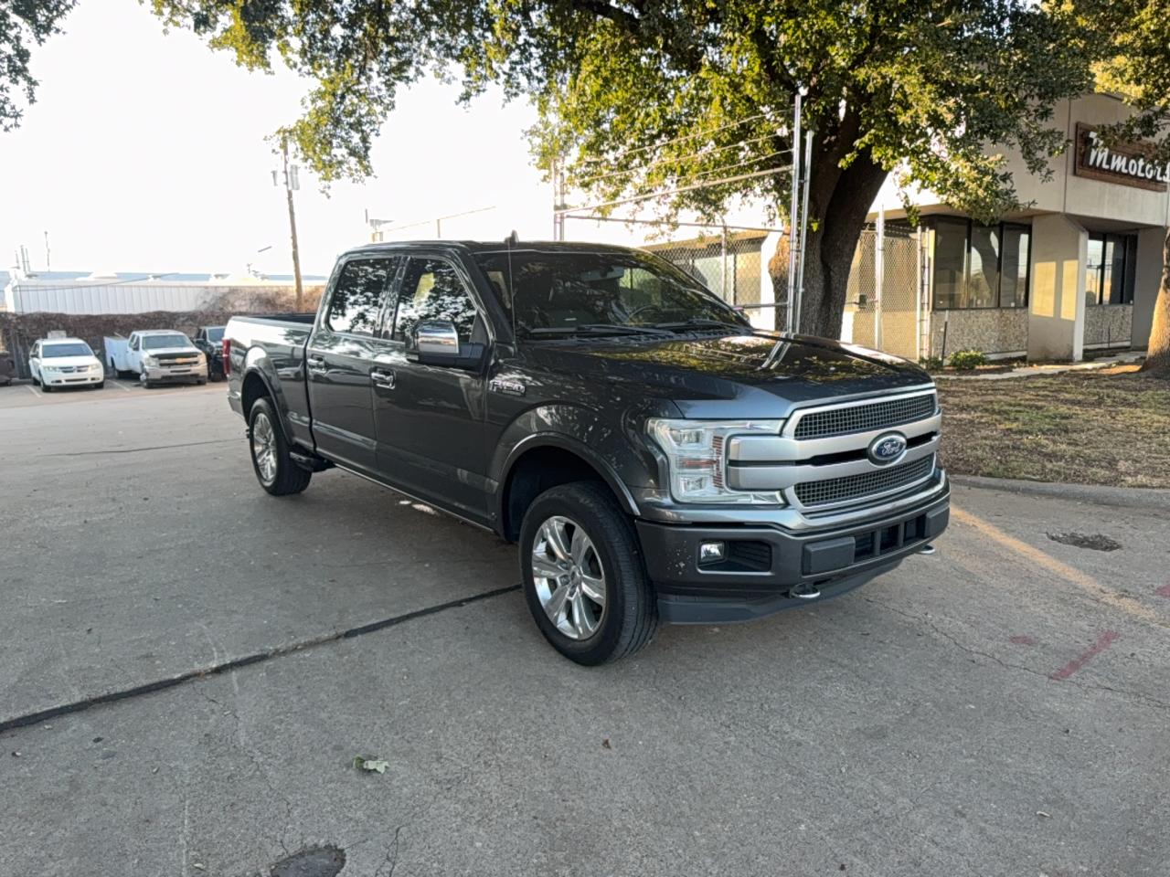 Ford F-150 Supercrew Image 1