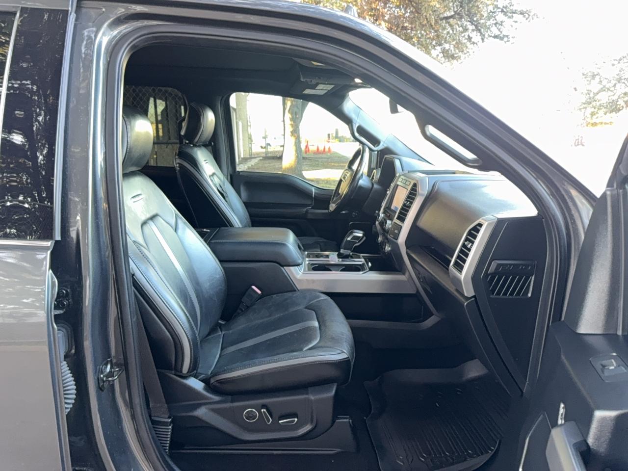 Ford F-150 Supercrew Image 6