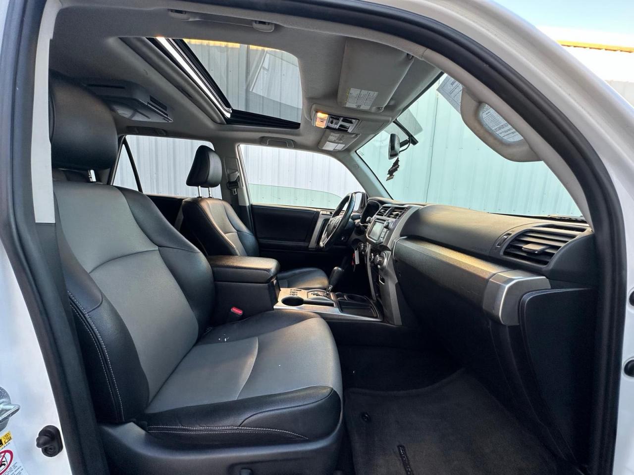 Toyota 4Runner Sr5 Image 5