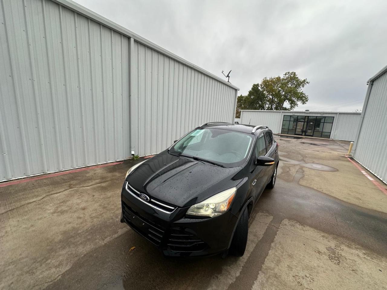 Ford Escape Titanium Image 10