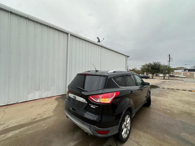 Ford Escape Titanium Image 2
