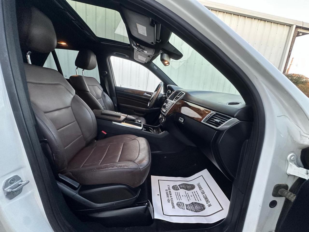 Mercedes-Benz M-Class 350 Image 3