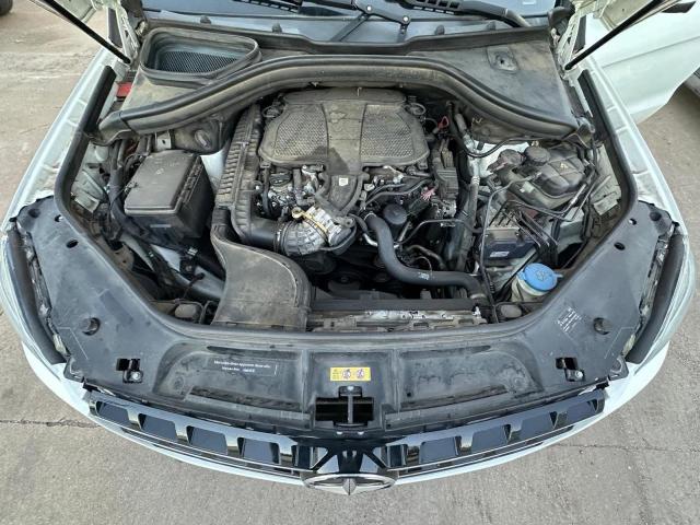 Mercedes-Benz M-Class 350 Image 11