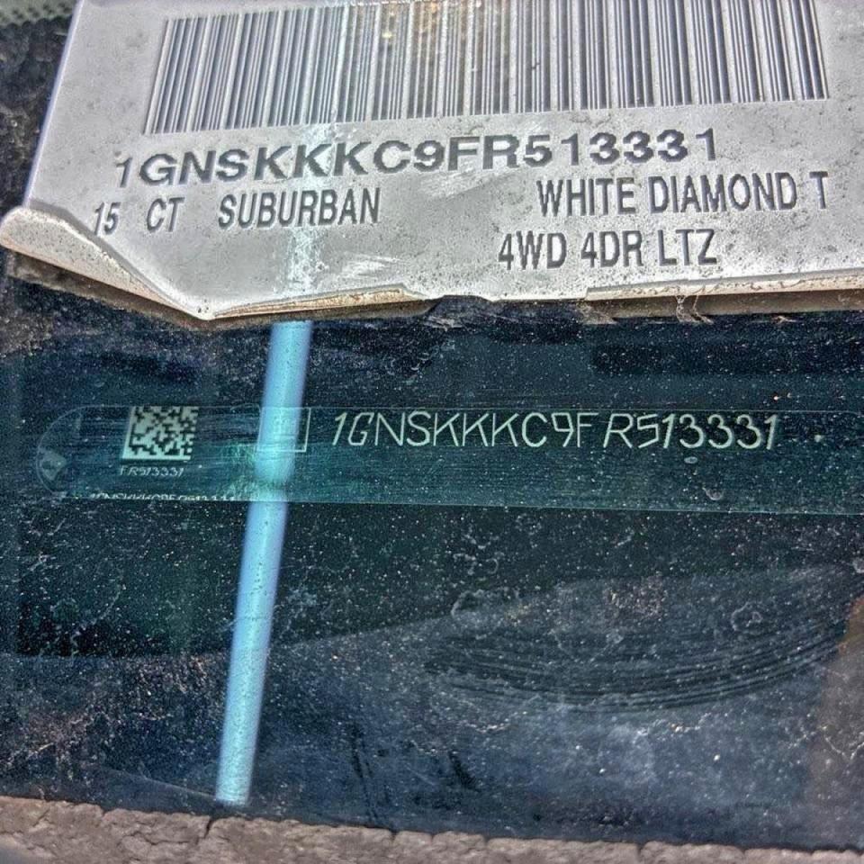 Chevrolet Suburban K1500 Ltz Image 4