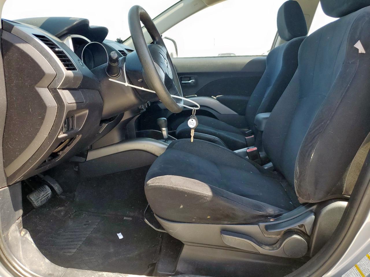 Mitsubishi Outlander Es Image 5