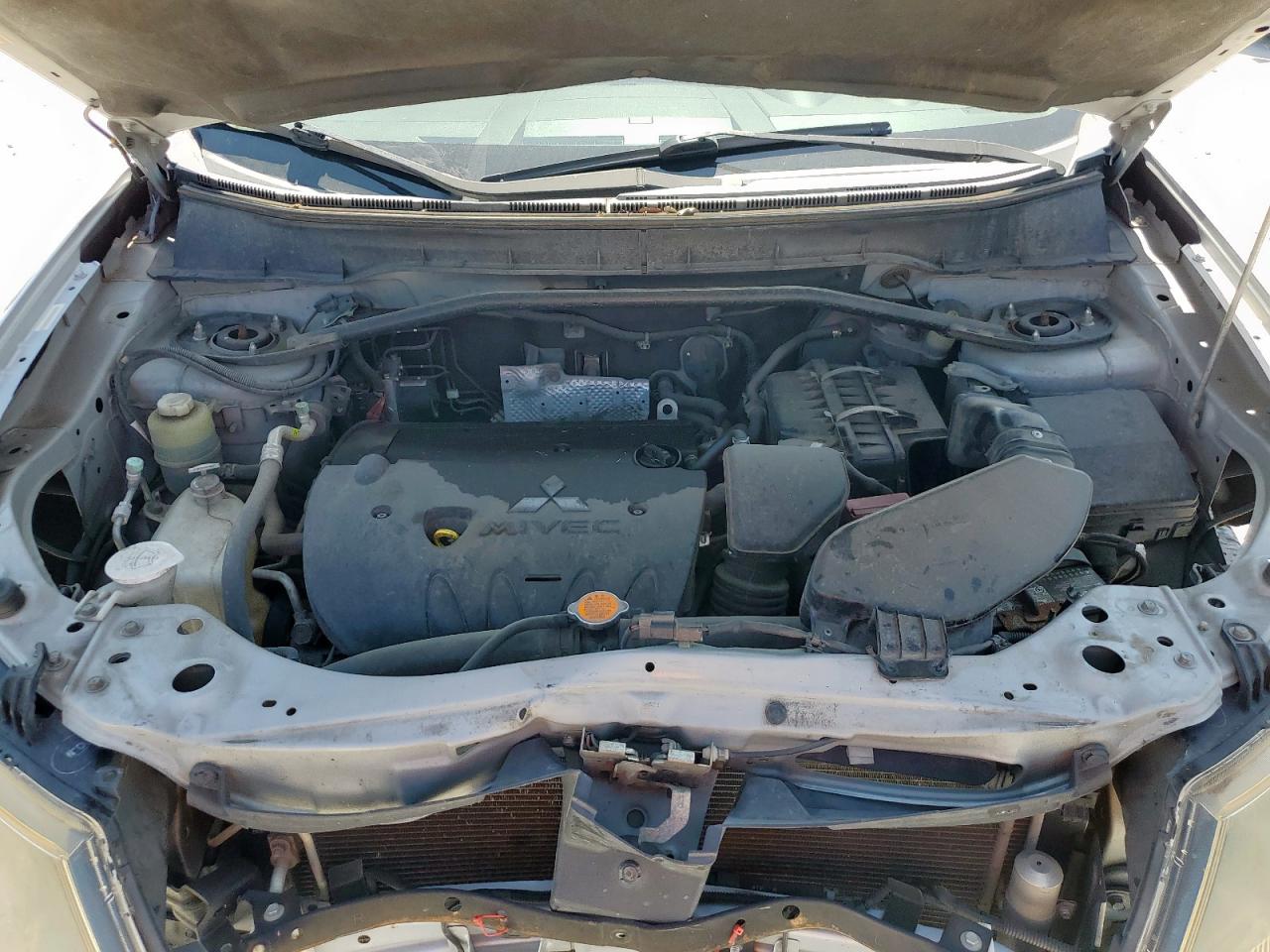 Mitsubishi Outlander Es Image 7