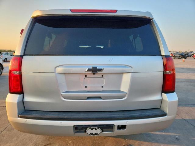 Chevrolet Suburban C1500 Lt Image 5