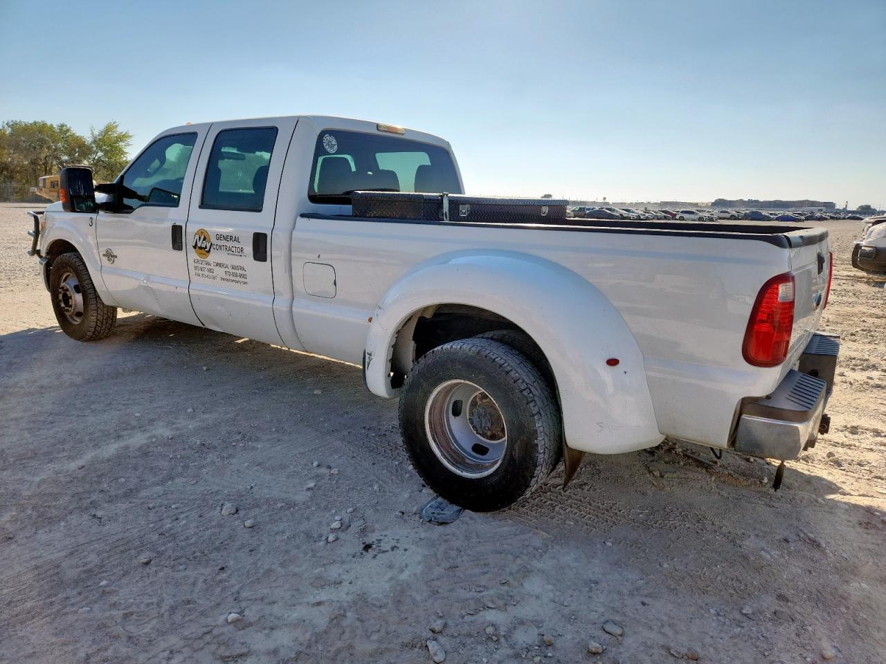 Ford F-350 Super Duty Image 2