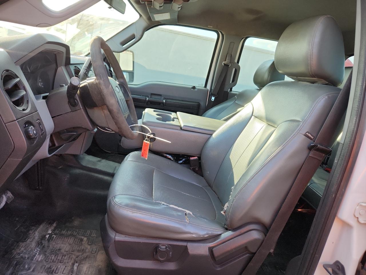 Ford F-350 Super Duty Image 5