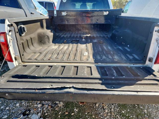 Ford F-350 Super Duty Image 10