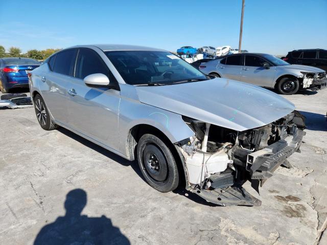 Nissan Altima Sv Image 10