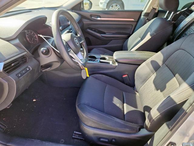 Nissan Altima Sv Image 8