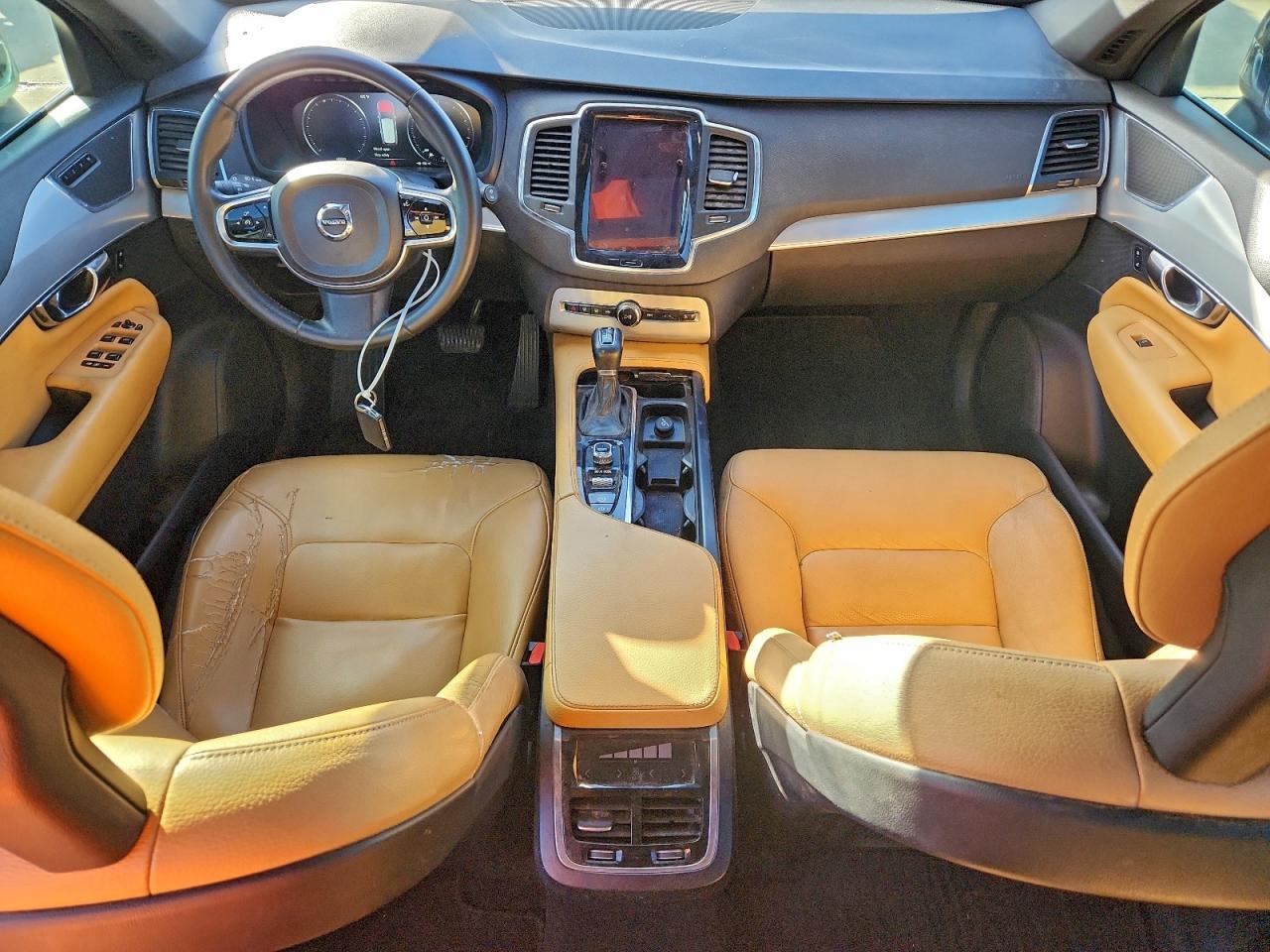 Volvo XC90 T6 Image 5