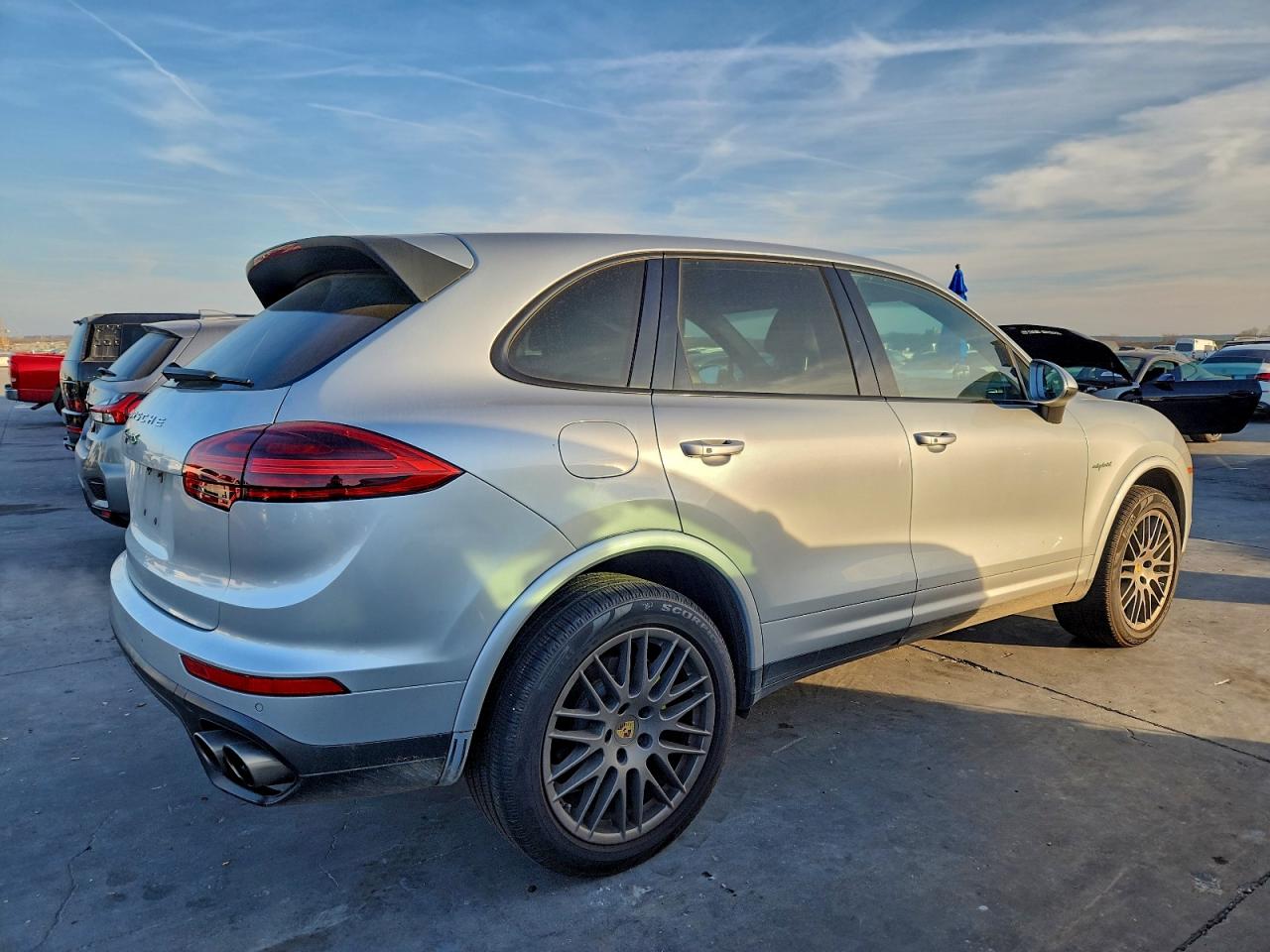 Porsche Cayenne Se Hybrid Platinum Image 3