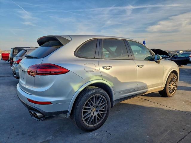 Porsche Cayenne Se Hybrid Platinum Image 3