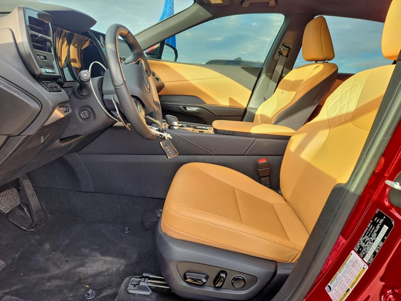 Lexus RX 350 Base Image 12