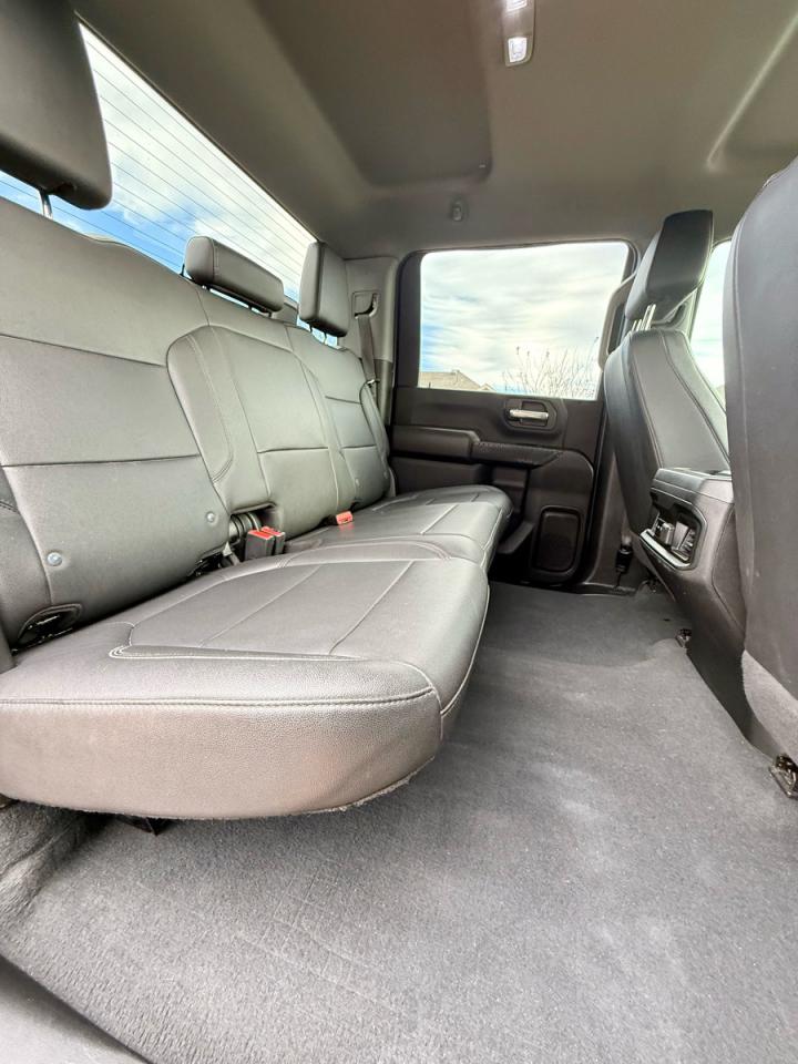 Chevrolet Silverado K2500 Custom Image 4