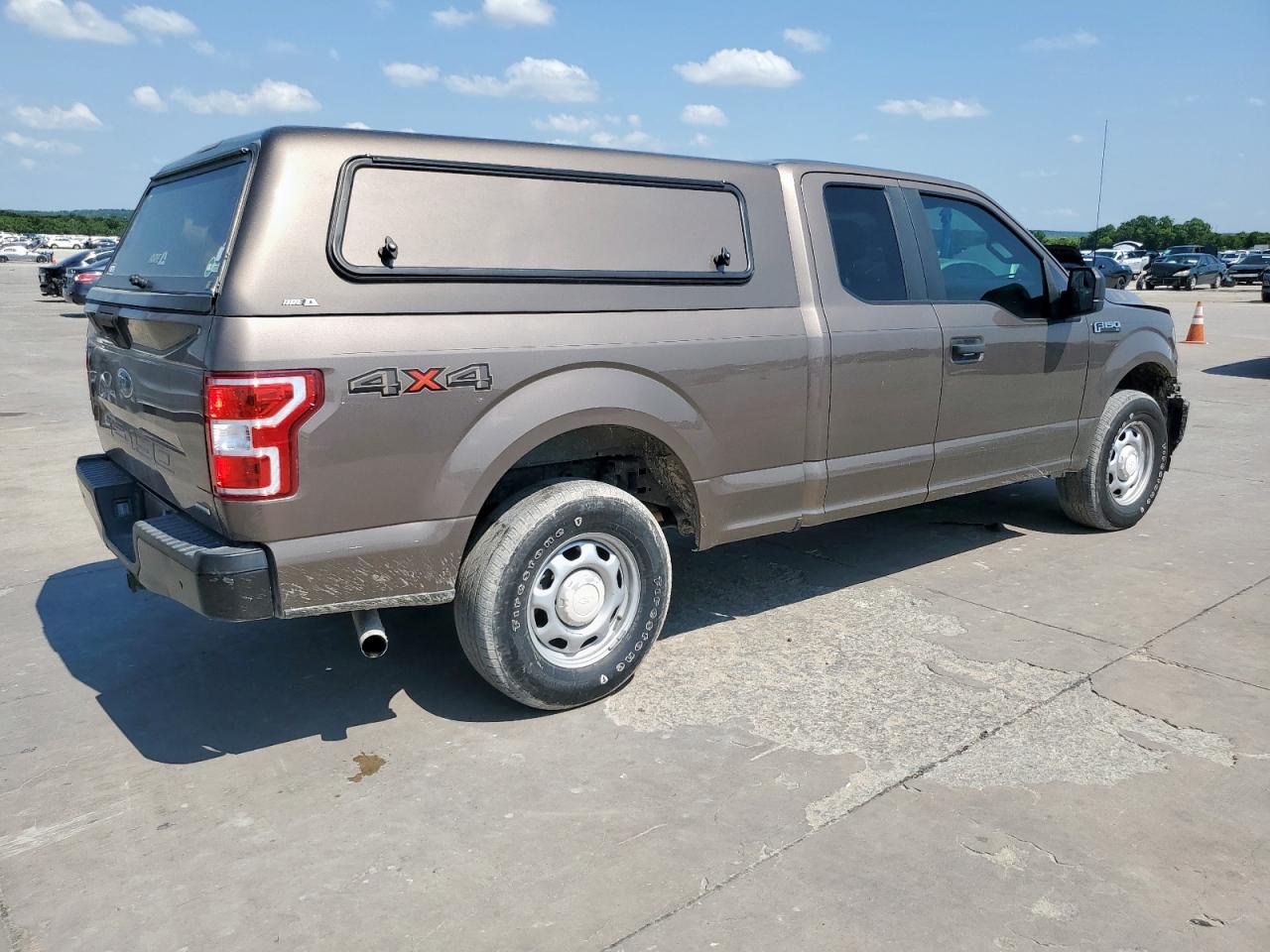 Ford F-150 Super Cab Image 13