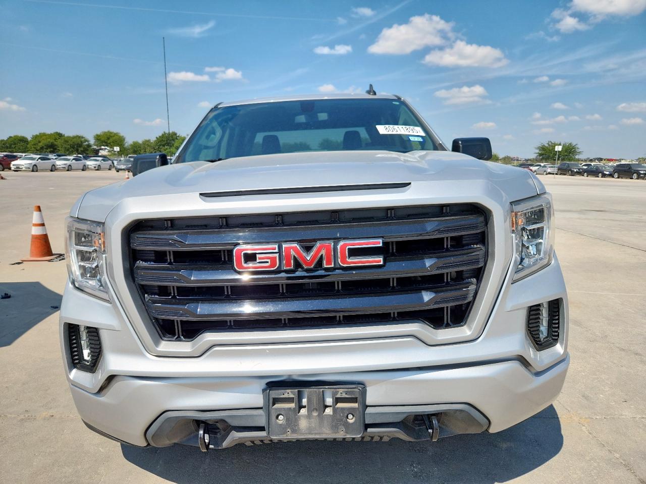 GMC Sierra K1500 Elevation Image 3