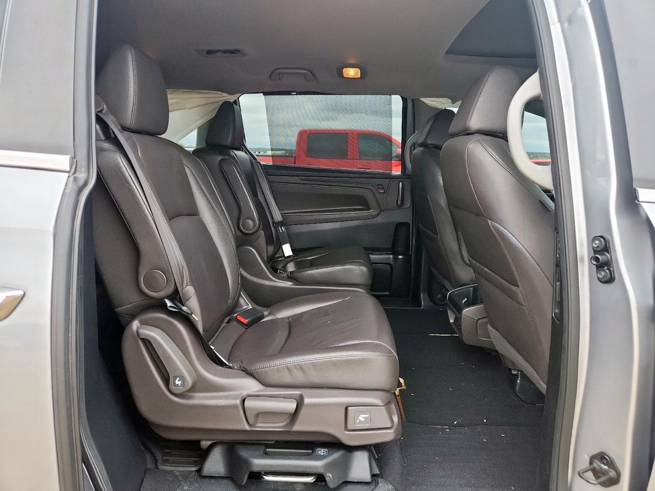 Honda Odyssey Exl Image 10