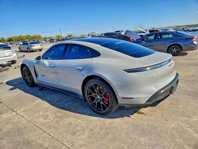 Porsche Taycan Gts Gts Image 7