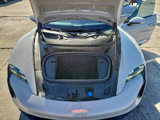 Porsche Taycan Gts Gts Image 10