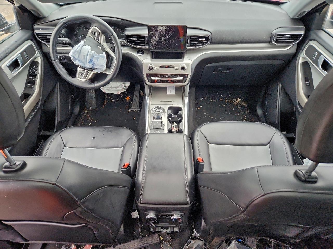 Ford Explorer Xlt Image 8