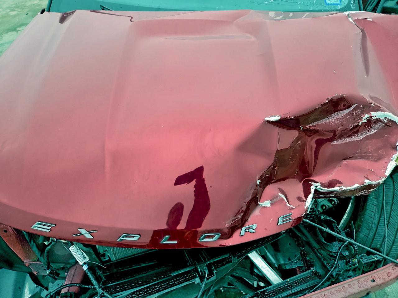 Ford Explorer Xlt Image 9