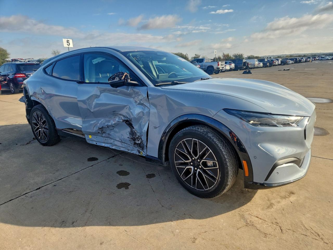 Ford Mustang Premium Image 9