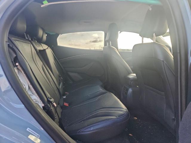 Ford Mustang Premium Image 12