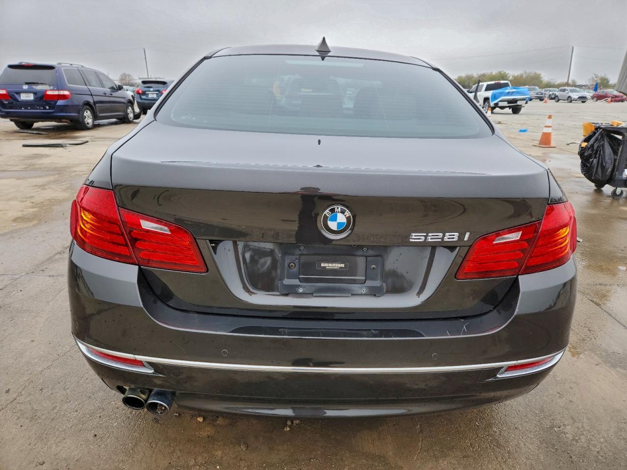 BMW 5 Series I Image 6