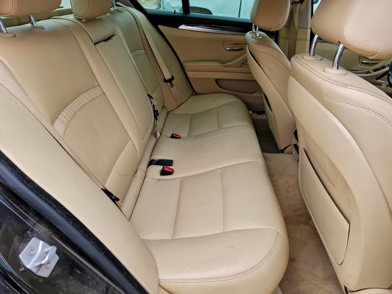 BMW 5 Series I Image 8