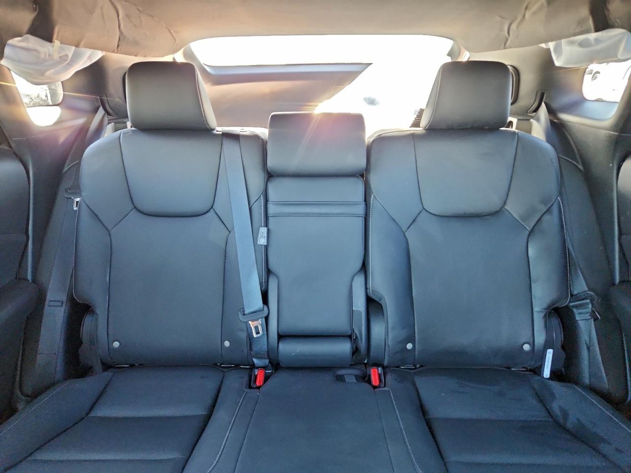 Lexus RX 350 Base Image 8