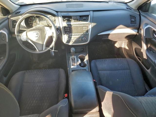 Nissan Altima 2.5 Image 4