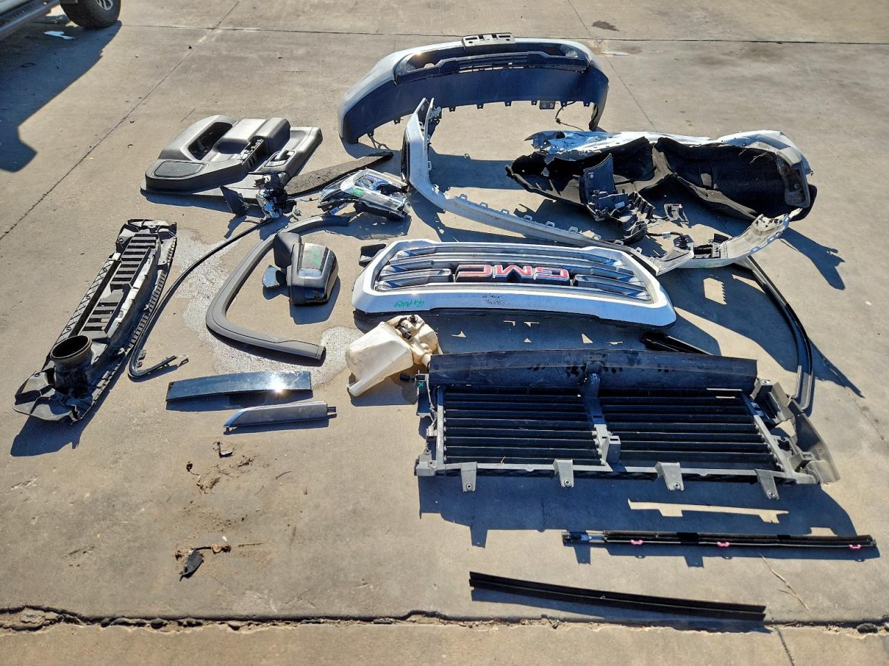 GMC Sierra K1500 At4 Image 8