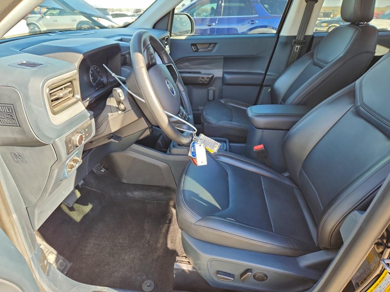 Ford Maverick L Lariat Image 12