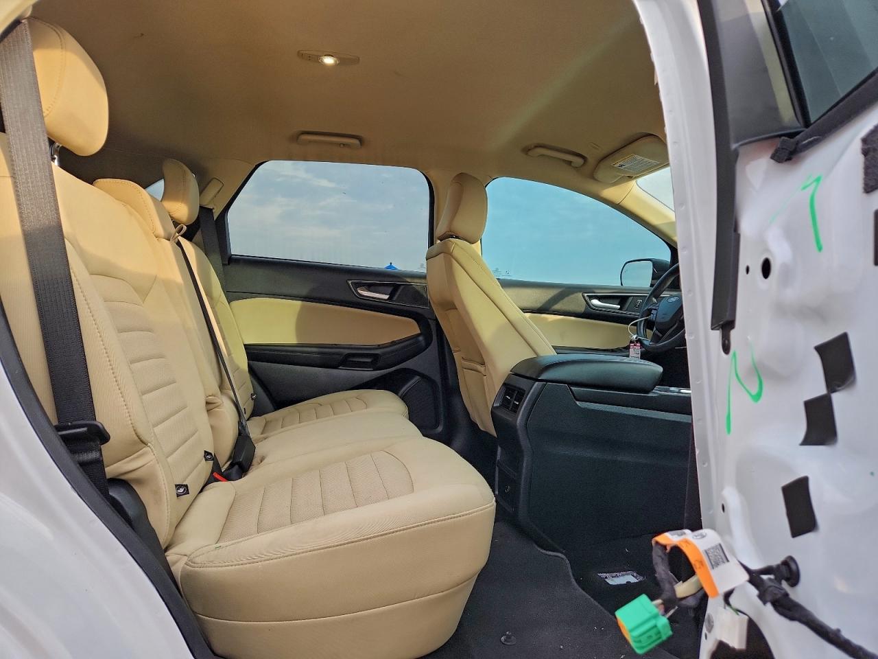 Ford Edge Se Image 8